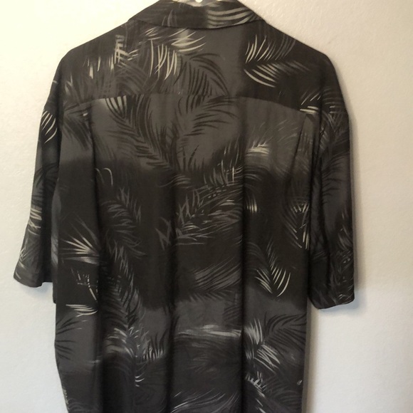 Aureus Silk Button Down Hawaiian Shirt Grey and Black Palm Leaves Short Sleeves - Picture 5 of 7